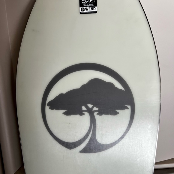 Arbor Cask Snowboard - Picture 5 of 8